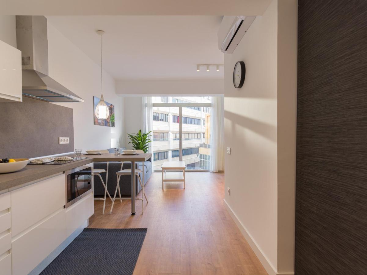 Loft - Side Sea Views - Aircon & Wifi Apartment Las Palmas de Gran Canaria Exterior photo